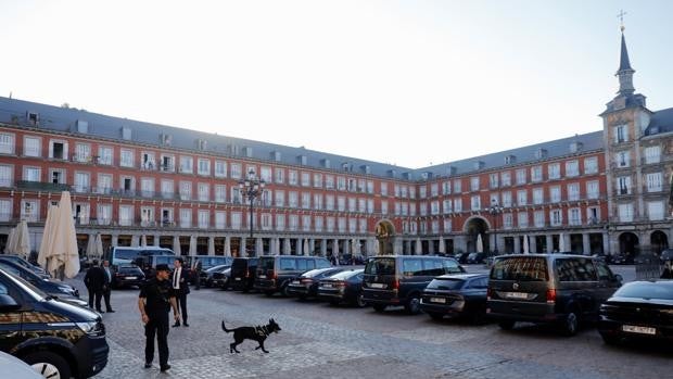 Madrid, entre el blindaje y el desconcierto: «¿Por qué no podemos entrar al Palacio Real?»