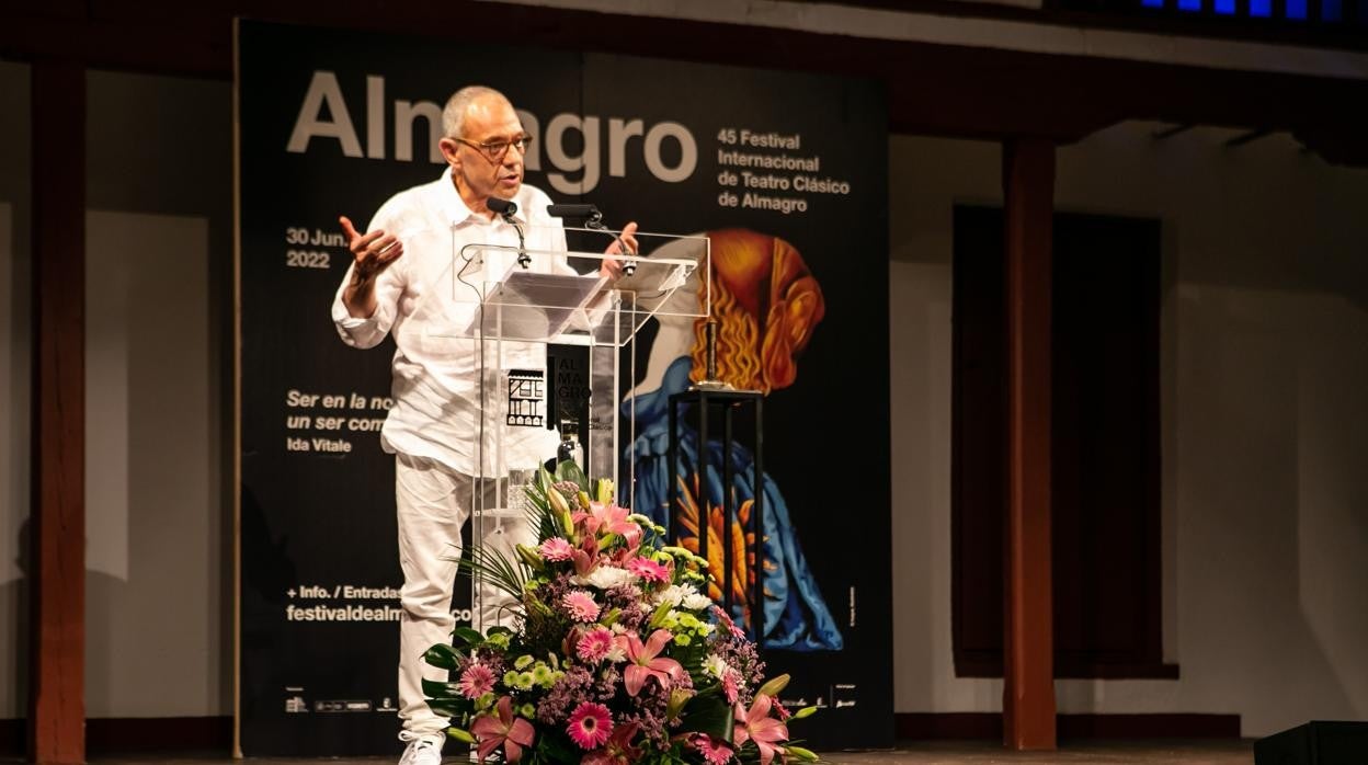 El director de teatro, Lluis Pasqual durante su intervención en el Festival Internacional de Teatro de Almagro