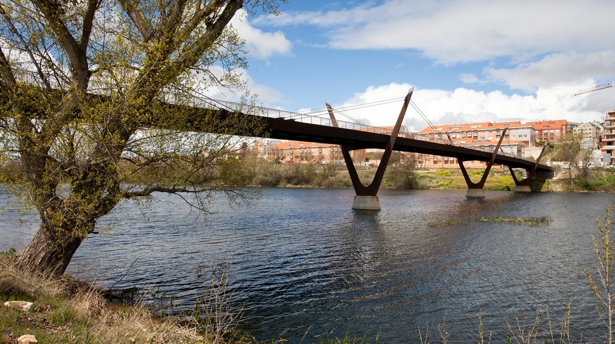 El río Tormes a su paso por Salamanca