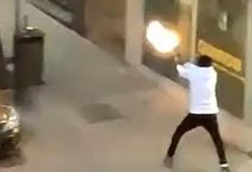 Un DDP tirotea a un grupo de magrebíes por drogas en Ciudad Lineal