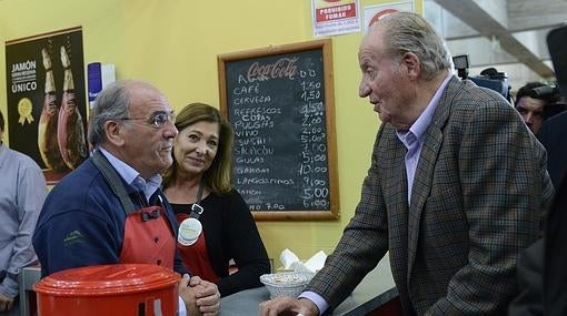 Don Juan Carlos en el bar «Puerta del Sol»