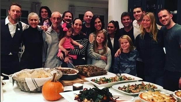 Gwyneth Paltrow con su familia celebrando el Día de Acción de Gracias