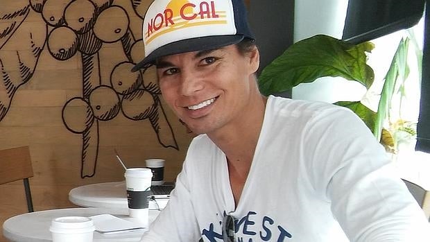 Julio Iglesias Jr. en un Starbucks de Miami