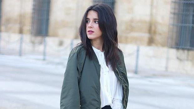 ¿Sabes llevar la cazadora bomber de moda?