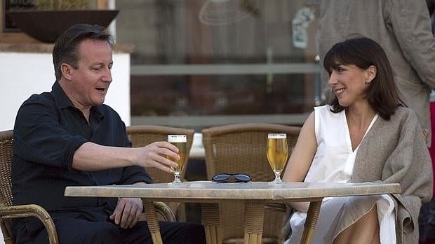 Cameron y su esposa disfrutando de Lanzarote en su anterior visita