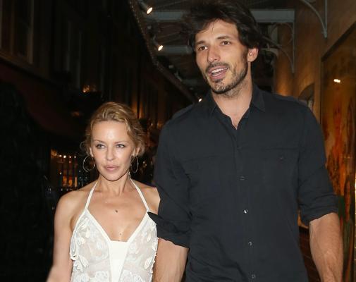 Kylie Minogue y Andrés Velencoso en una imagen de 2013