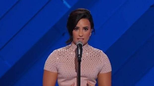 Demi Lovato, durante su discurso en la convención demócrata en Filadelfia