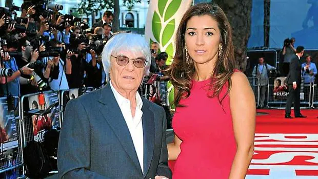 Fabiana y Ecclestone se conocieron en 2009, cuando ella trabajaba en la organización del Gran Premio de Brasil