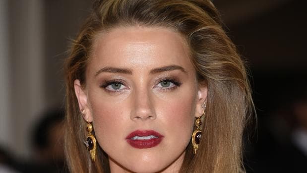 La guapa Amber Heard ahora mantiene encuentros con el rico Elon Musk