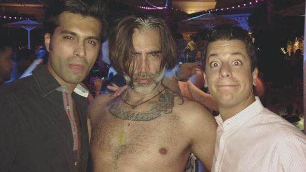 Alejandro Fernández ebrio y sin camiseta en un club gay: «Me siento avergonzado»