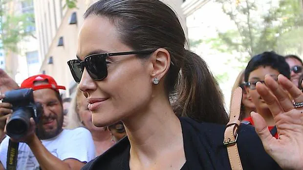 Angelina Jolie ha adoptado a un bebé