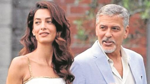 George Clooney con su mujer Amal