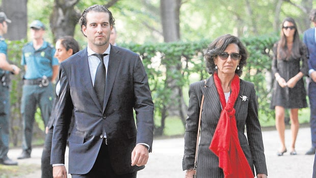 Ana Botín casa a su hijo mayor, Felipe Morenés, en Cantabria