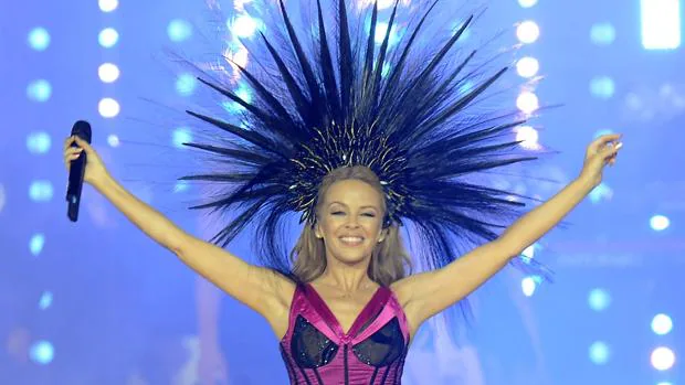 Kylie Minogue durante un concierto
