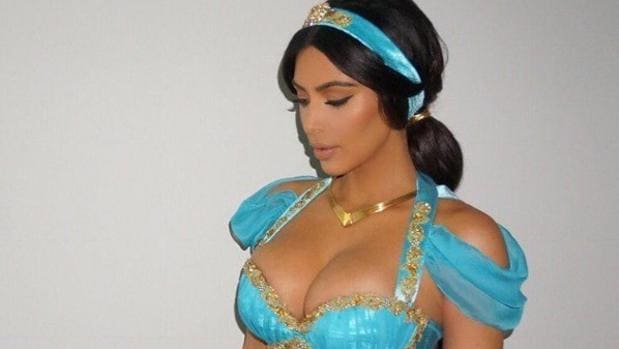 Kim disfrazada de princesa Disney