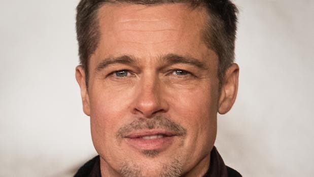 Brad Pitt se escapó a una isla tras el «no» de Angelina Jolie