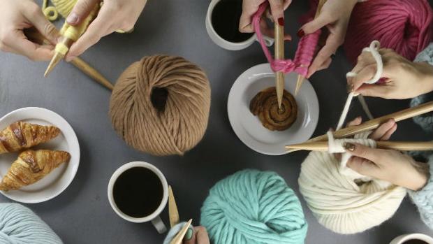 Llega a Sevilla la primera fiesta para tejer