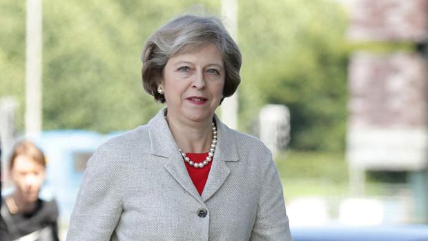 Theresa May, en un encuentro con el primer ministro de Gales, Carwyn Jones