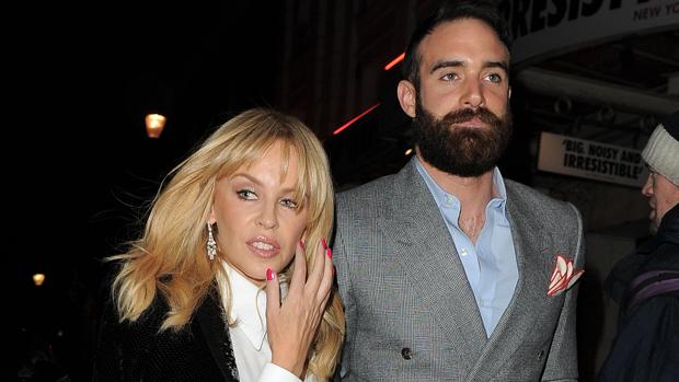 Una actriz española, el motivo de la ruptura entre Kylie Minogue y Joshua Sasse