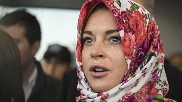 La actriz Lindsay Lohan se sintió «discriminada» en Londres por llevar velo