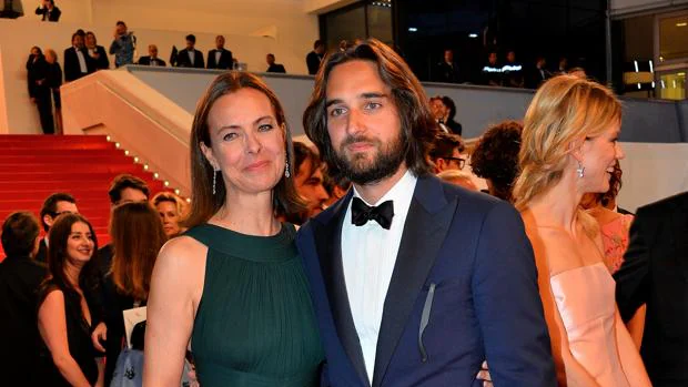 Carole Bouquet y su hijo Dimitri Rassam, en el Festival de Cannes en 2015