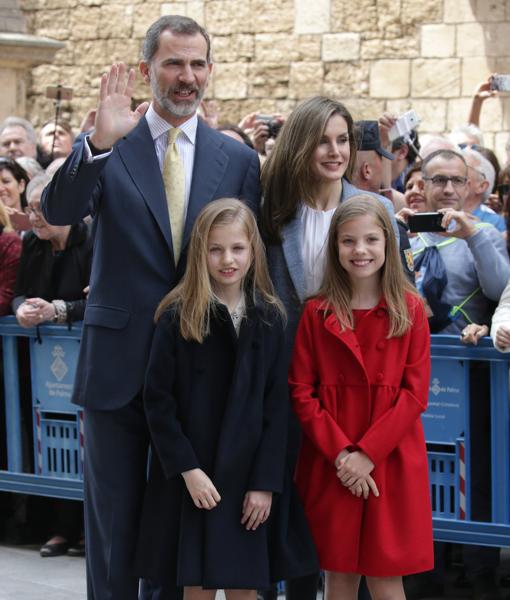 Leonor y Sofía, protagonistas un año más de la Misa de Pascua