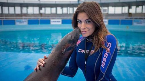 Gessica Notario trabajaba como entrenadora de delfines