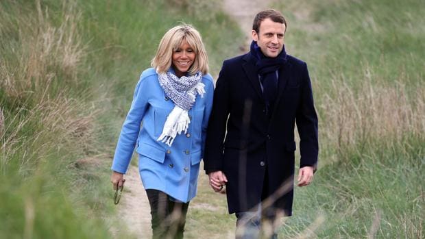 Brigitte Trogneux junto a Emmanuel Macron