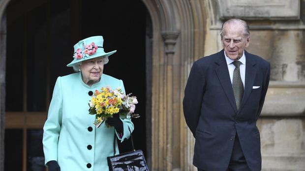 La reina Isabel II junto al príncipe Felipe de Edimburgo