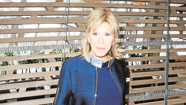 Brigitte Macron apoya a Louis Vuitton