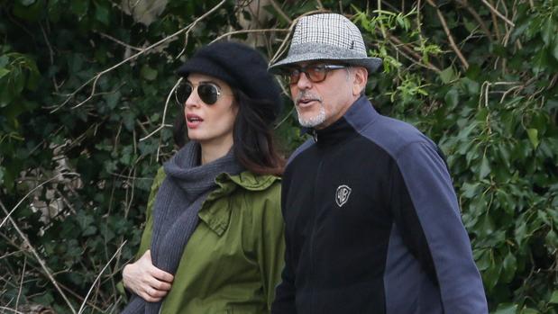 Amal y George Clooney, a punto de ser papás