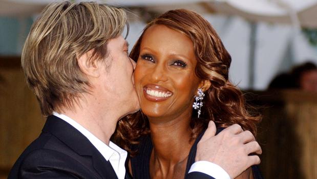 Iman publica un homenaje a David Bowie en las que habrían sido sus bodas de plata