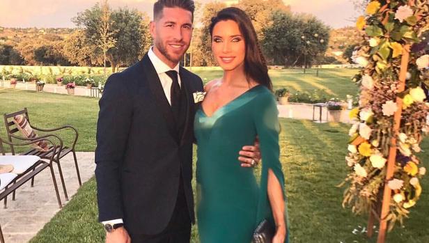 Pilar Rubio deslumbra vestida por Vicky M. Berrocal