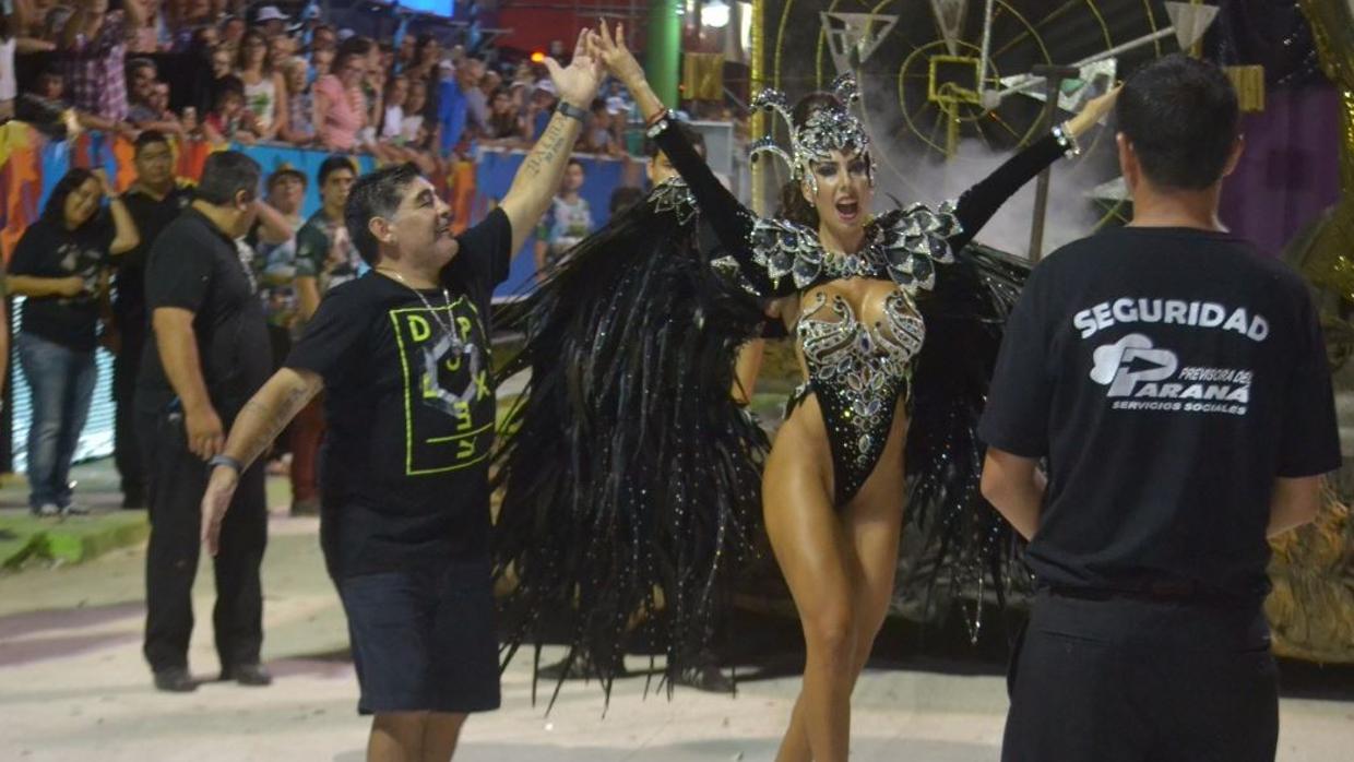 El momento en el que se conocieron Diego y Gisela durante los carnavales