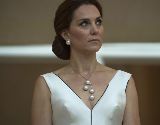 Kate Middleton con un vestido de Gosia Baczynska