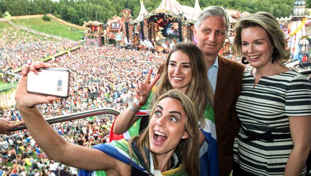 Los Reyes de Bélgica visitan Tomorrowland