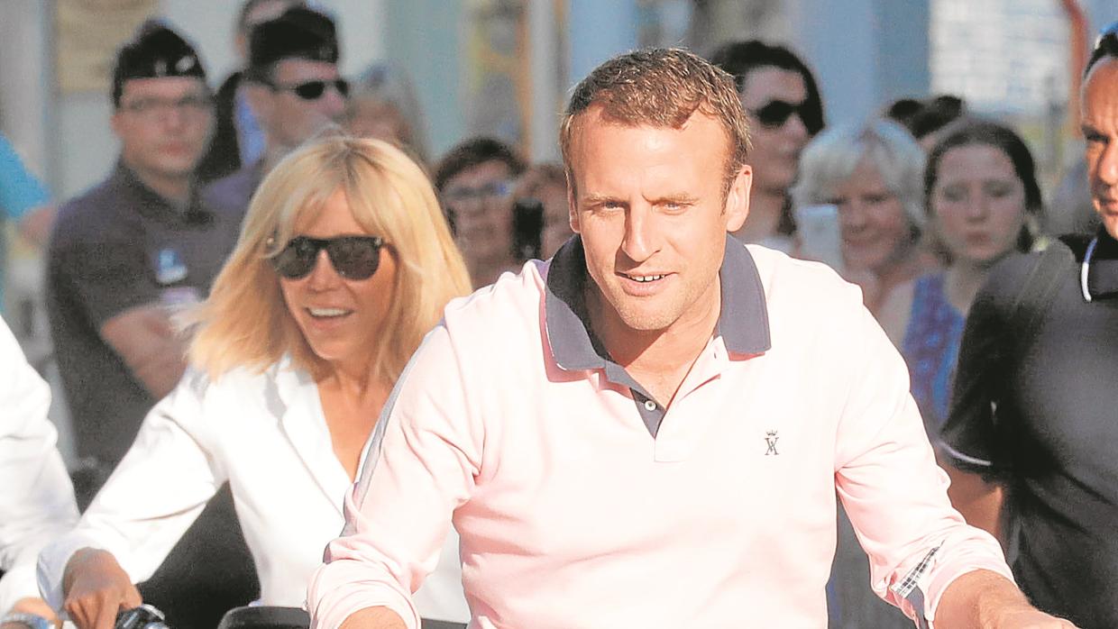 Emmanuel y Brigitte Macron se han refugiado en una residencia de Marsella