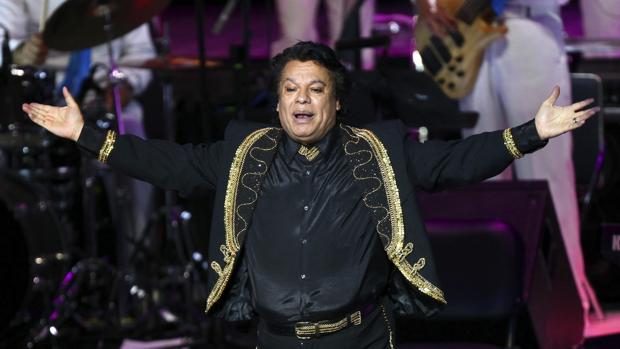La lucha por la herencia de Juan Gabriel ensombrece el aniversario de su fallecimiento
