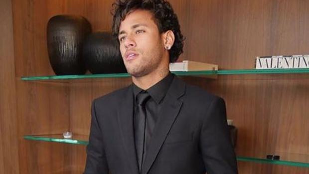 Neymar compra una lujosa mansión en París