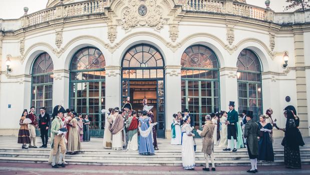 Un baile del s. XIX en el Casino de la Exposición