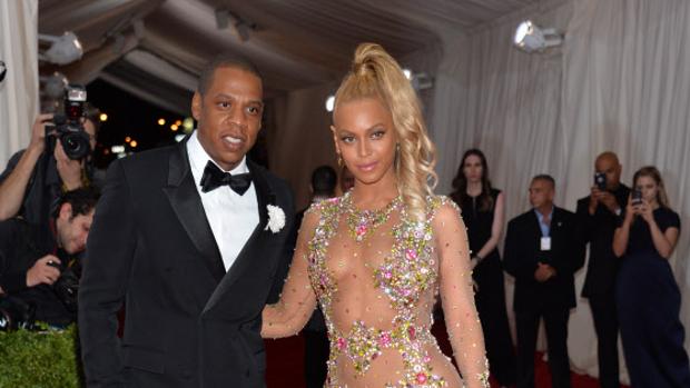 Jay-Z confiesa públicamente que le fue infiel a Beyoncé