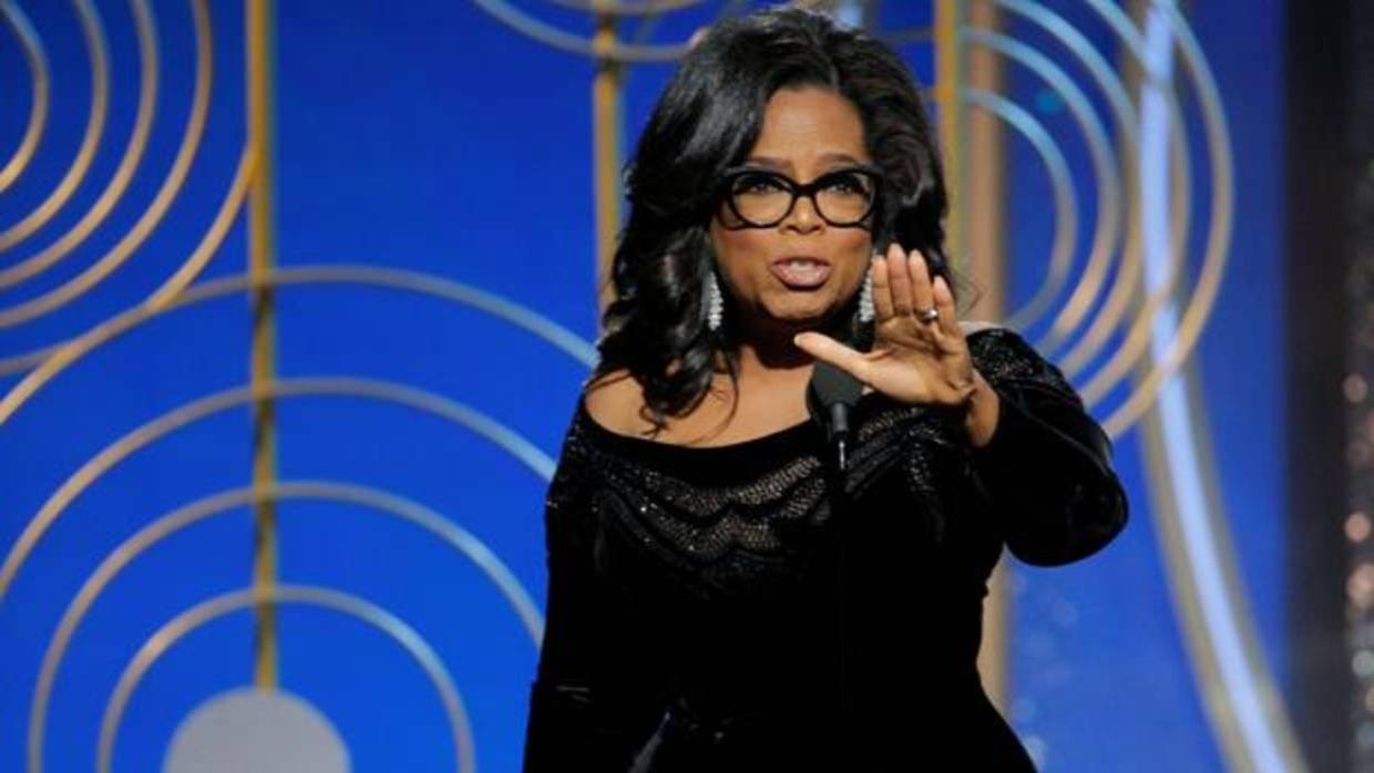 Oprah Winfrey, de heroína por su discurso en los Globos a villana por sus fotos con Weinstein