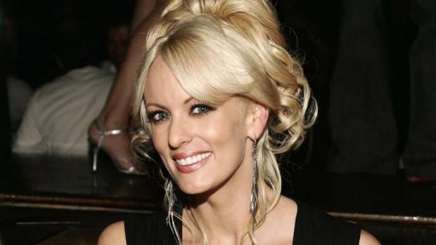 La actriz porno Stormy Daniels revela detalles íntimos de su «affaire» con Donald Trump