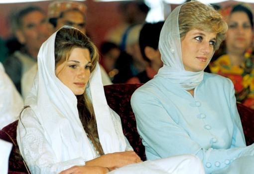 Jemina y Lady Di en Lahore en 1997