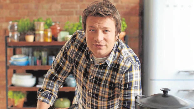 Tormenta financiera en el imperio culinario de Jamie Oliver