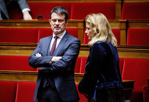 Manuel Valls presenta a su nueva pareja doce horas después de anunciar su separación