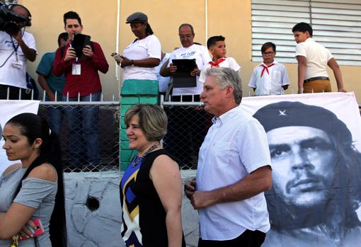 Lis Cuesta rescata el papel de primera dama en Cuba después de 60 años