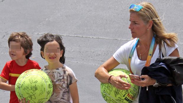 Arantxa Sánchez Vicario: «Santacana está desaparecido y no ve a sus hijos desde hace más de dos meses»