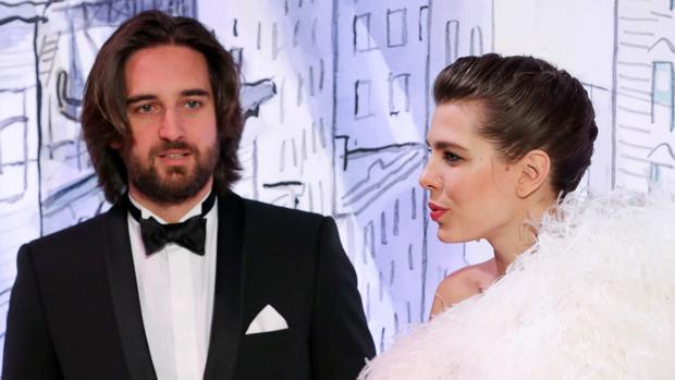 Dimitri Rassam, el prometido de Carlota Casiraghi, no consigue el divorcio de su primera mujer