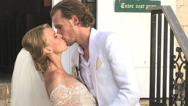 La boda por todo lo alto de Barron, el polémico hermano de Paris Hilton, con una joven condesa